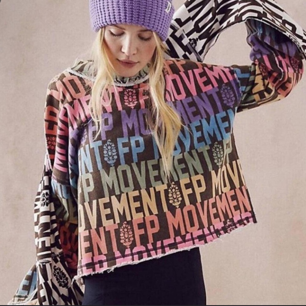 NWOT Free People Movement Pullover Sweatshirt Size Medium Z405